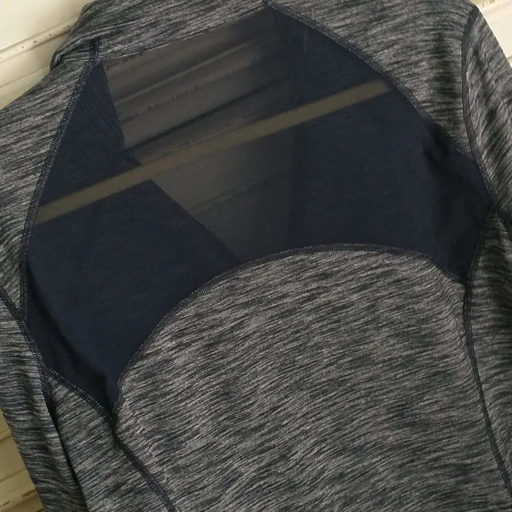 EUC Victoria's Sport Jacket, L, Dk Navy/Grey, Full Zip, Mesh Back, Thumb Holes - Picture 7 of 12